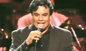 Juan Gabriel - No me trates mal (en vivo)