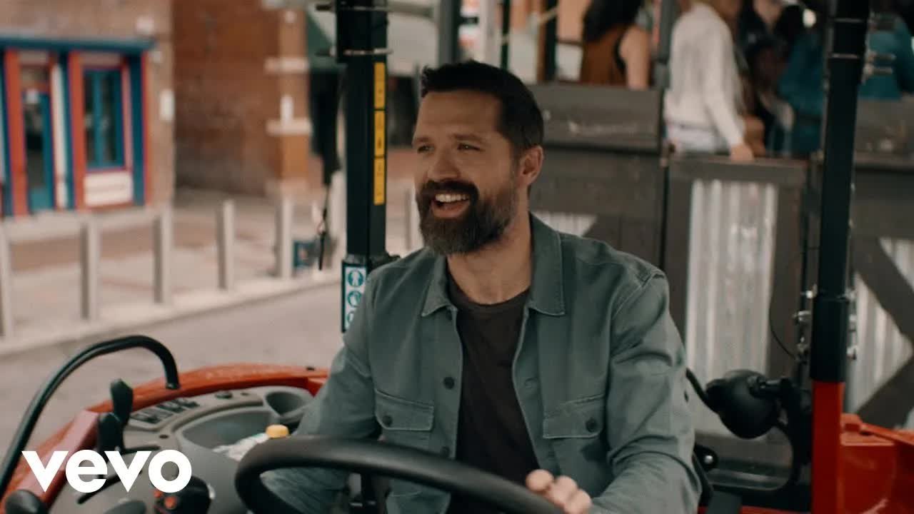 Walker Hayes AA Karaoke Ivan